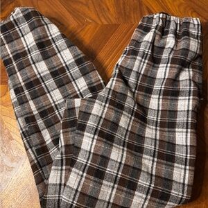 Aritzia Wilfred Plaid pants size XS- Brown, Grey and Black. Elastic waist warm
